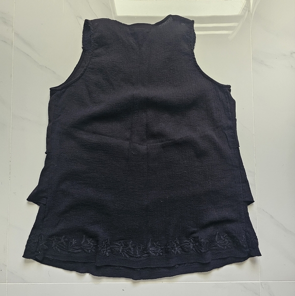 Coldwater Creek Elegant Ruffled Crocheted Black Top - Picture 4 of 5